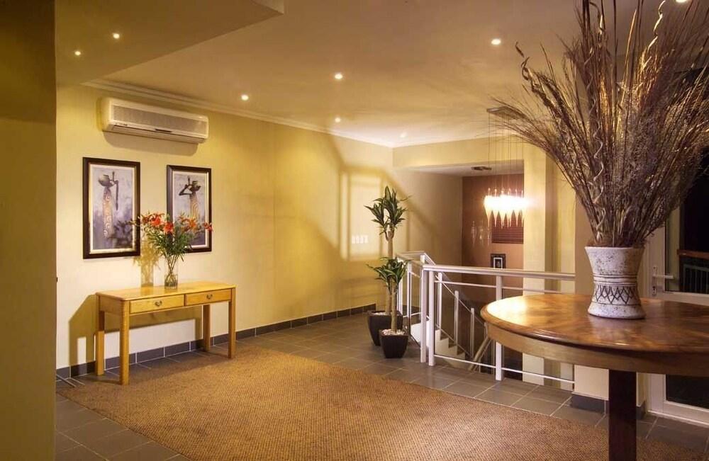 Brookes Hill Suites Hotel Port Elizabeth Exterior foto