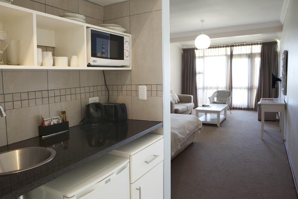 Brookes Hill Suites Hotel Port Elizabeth Exterior foto